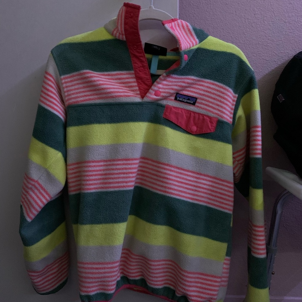 Patagonia striped fleece women’s XS